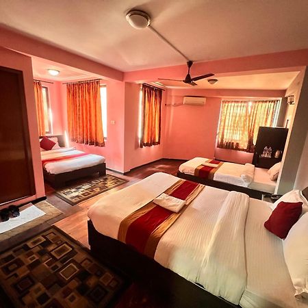 Hotel Family Home Kathmandu Exterior foto