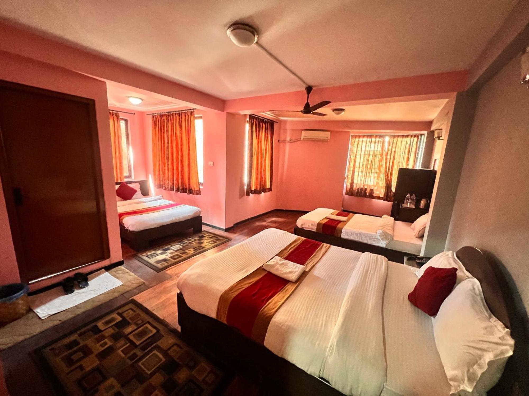 Hotel Family Home Kathmandu Exterior foto