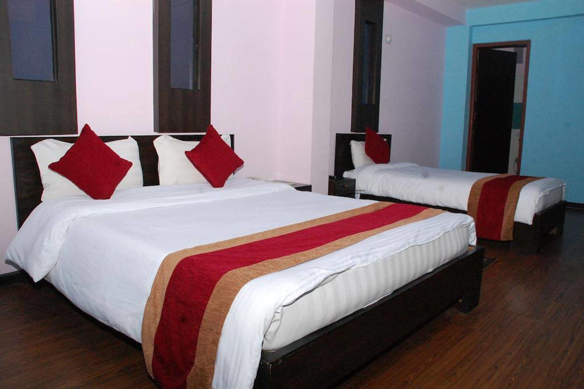 Hotel Family Home Kathmandu Exterior foto
